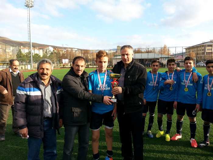 U-15 Telekom Spor Şampiyon 4