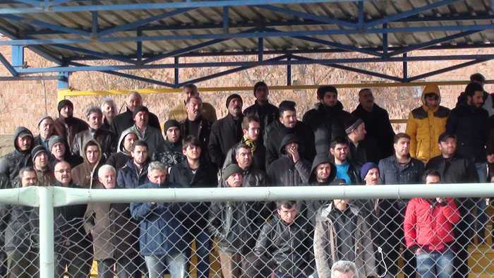Bayburt, Genç Osman'da Kayresiye Futbol Dersi Verdi 11