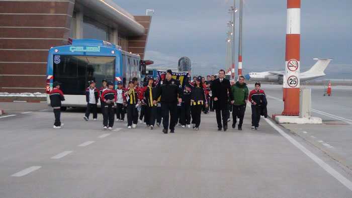 Fenerbahçe Bayburt'ta 3