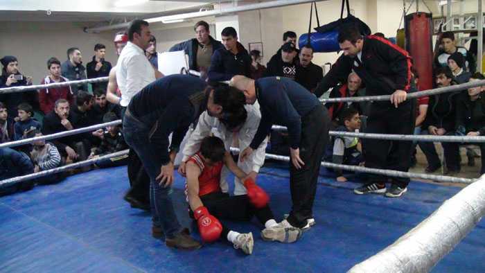 Bayburttaki Boks Organizasyonu Nefesleri Kesti 13
