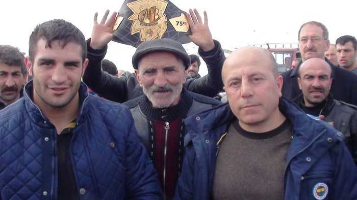 Dünya Şampiyonu Ana Ocağınd Böyle Karşılandı  8