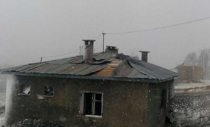 Rüzgar Demirözü İlçesinide Vurdu 12