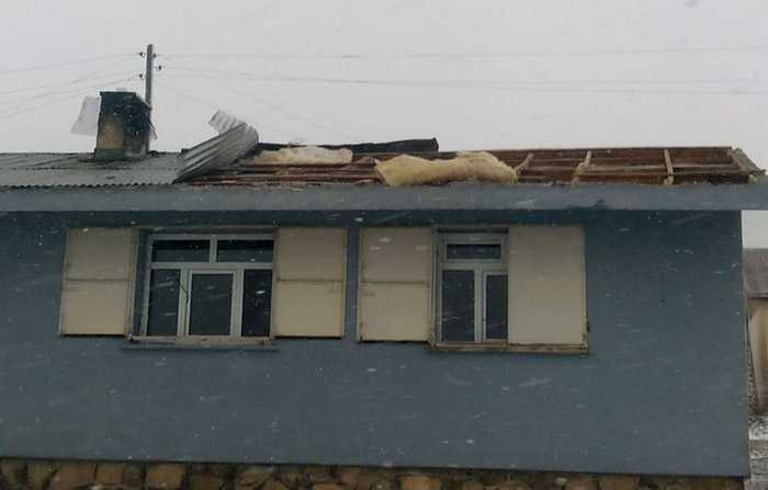 Rüzgar Demirözü İlçesinide Vurdu 8