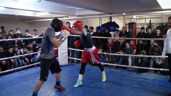 Şipal Kardeşlerden İnanılmaz Boks Gösterisi3