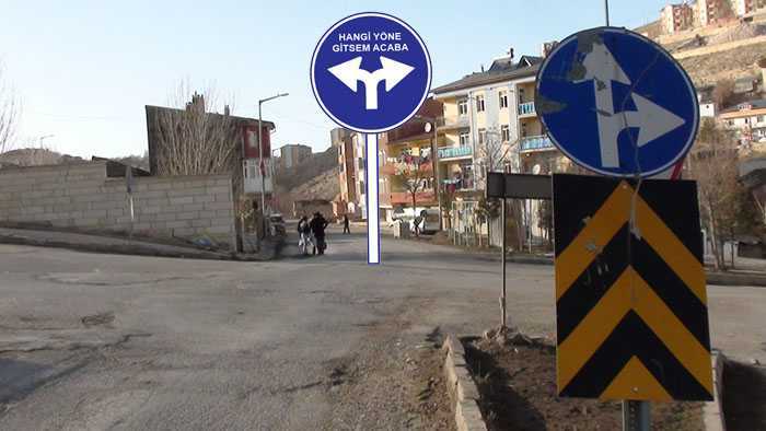 Bayburt'ta Yön Tabelası Sorunu 12
