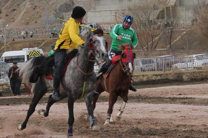 Kurtuluş Törenlerinin gözde atlı  sporu 5