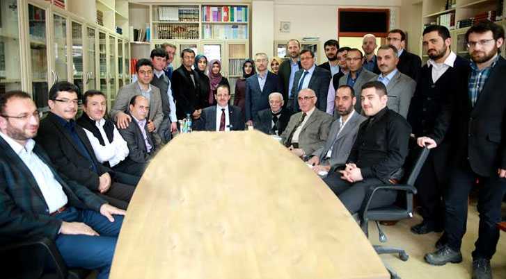 Rektör Coşkun İlahiyat Fakültesi Akademisyenleri İle Bir Araya Geldi