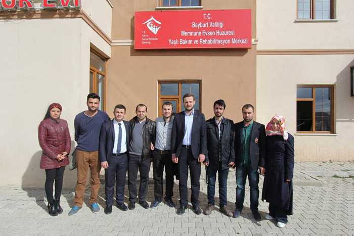 Bayburt Ak Parti Gençlik Kolları Huzurevi Ziyareti 13