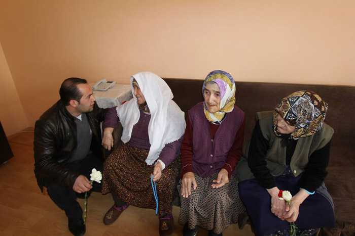 Bayburt Ak Parti Gençlik Kolları Huzurevi Ziyareti 4