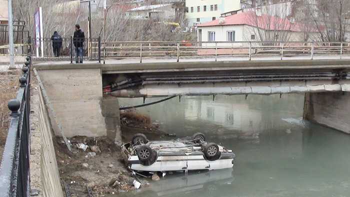 Bayburtta Kaza Yapan Araç Çoruh Nehrine Uçtu 9