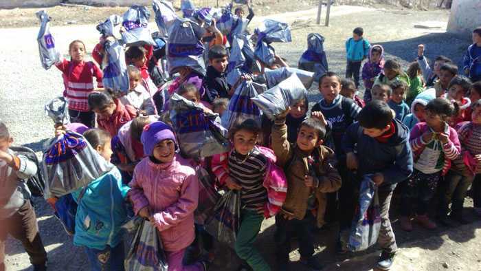 Demirözü Belediyesinden Van’a Uzaman Yardım Eli 4