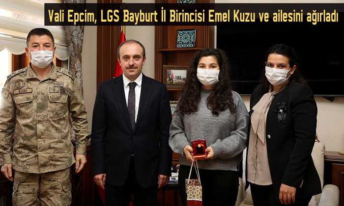 Vali Epcim, LGS Bayburt İl Birincisi Emel Kuzu ve ailesini ağırladı