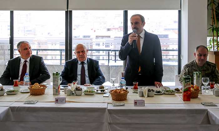 Cengiz Karakaşoğlu için veda yemeği düzenlendi