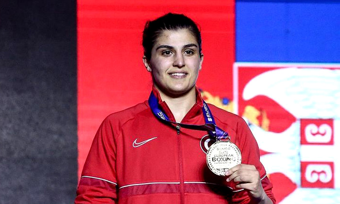 Bayburt Üniversitesi Öğrencisi Busenaz Sürmeneli ilk kez Avrupa Şampiyonu oldu