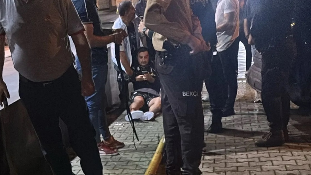Eski futbolcu Serhat Akın silahlı saldırıda yaralandı