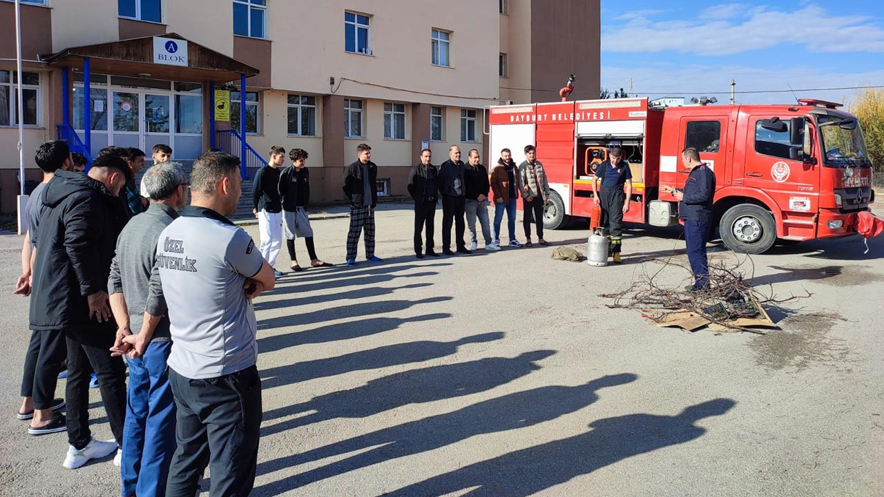 Bayburt İtfaiyesi’nden Yangın Güvenliği Eğitimi