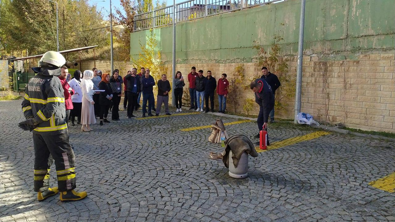 Bayburt’ta Can Güvenliği Tatbikatı! Diş Hastanesinde Gerçekleştirildi