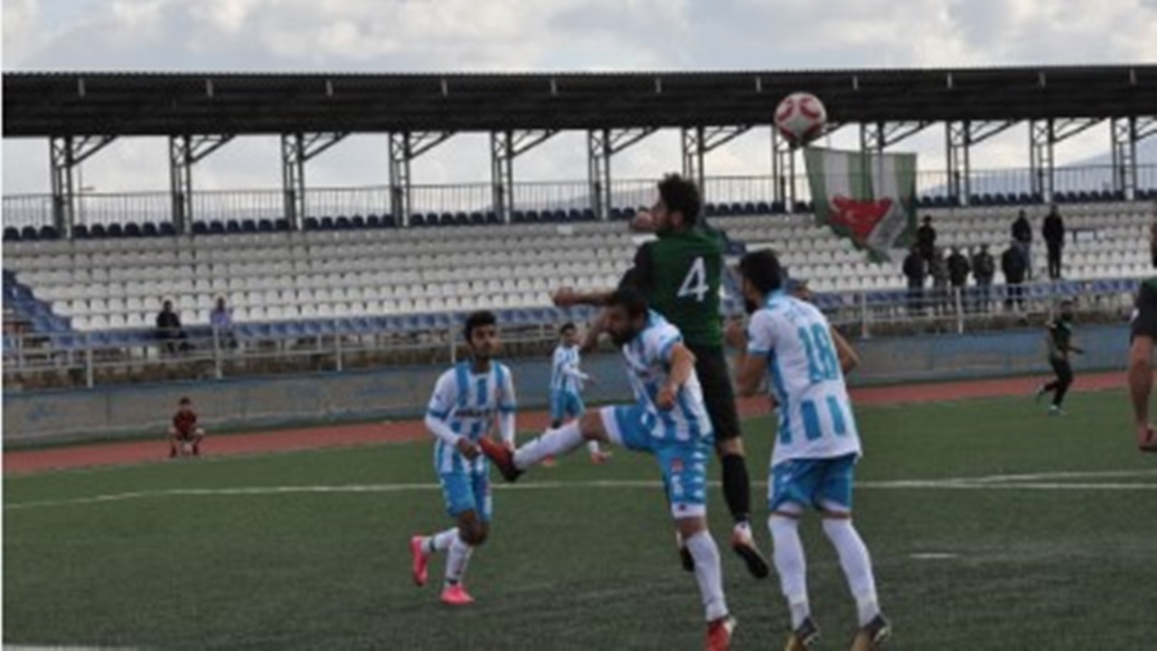 Bayburt 1. Amatör Lig’de kriz! Hakem kararlarına isyan eden takımdan flaş karar