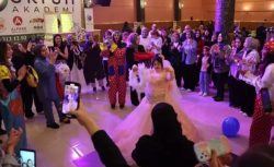 Bayburt’ta Down Sendromlu Burçin’in Gelinlik hayali gerçek oldu