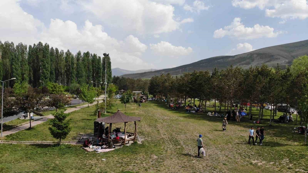 Bayburt’ta bayram boyunca piknik alanları doldu taştı