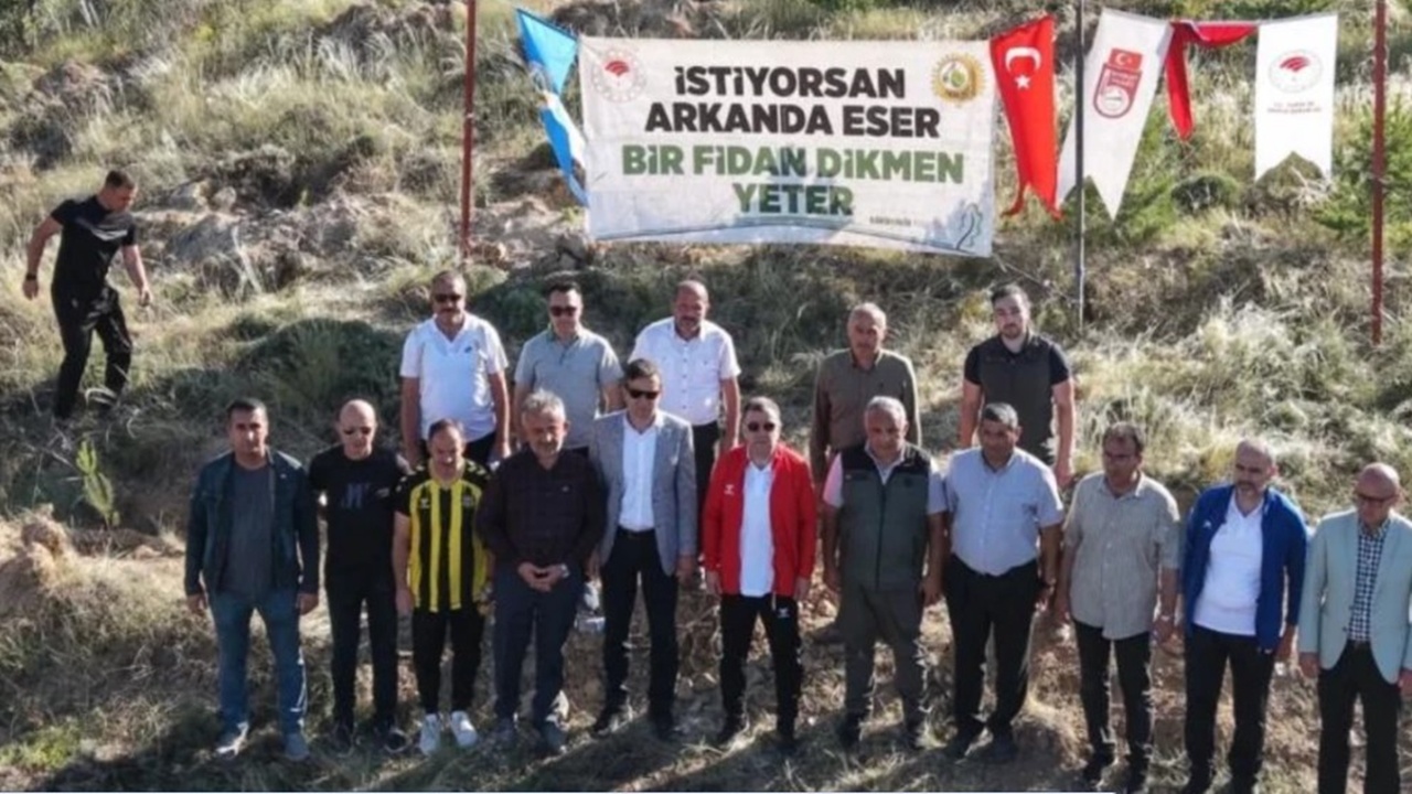 Bayburt’ta 250 adet fidan toprakla buluştu