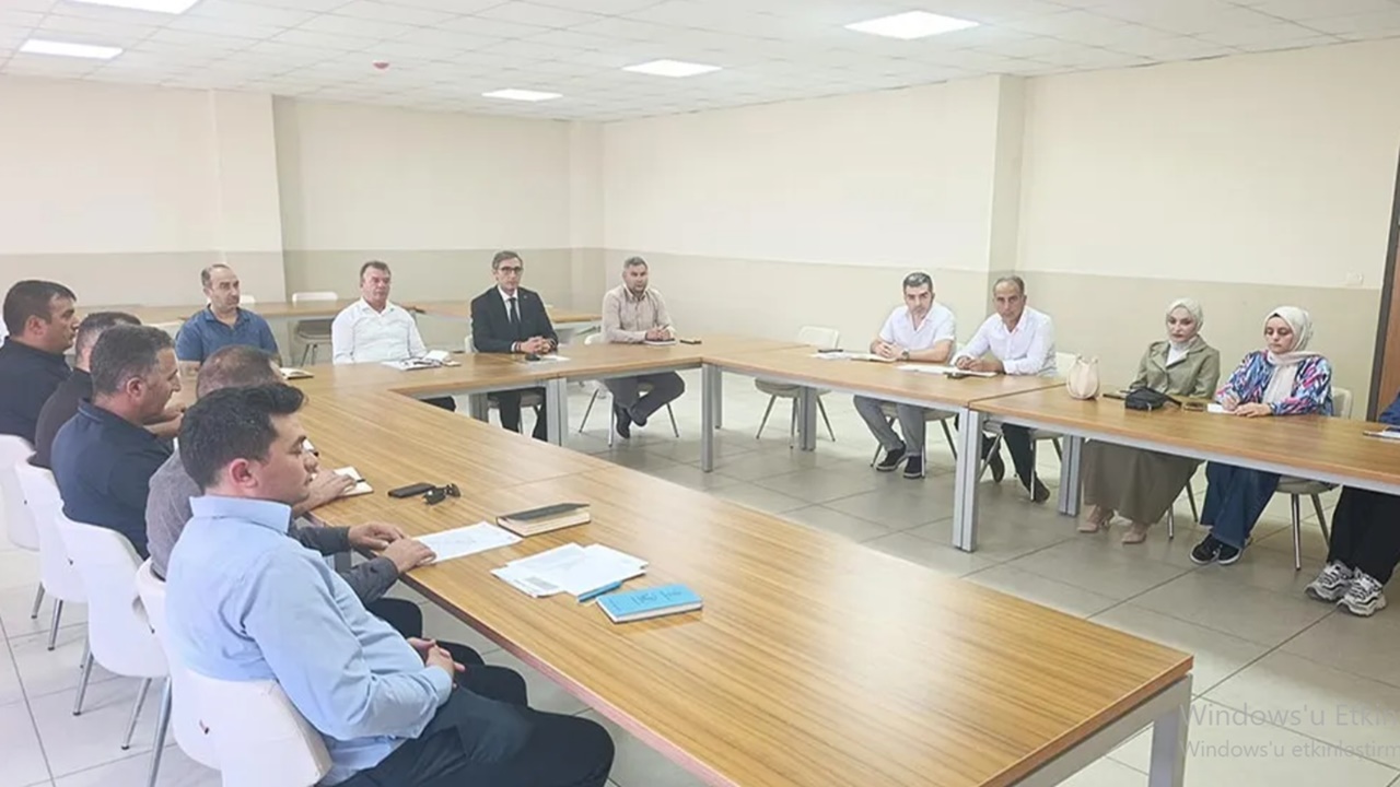 Bayburt İl Milli Eğitim Müdürü Kahraman, Demirözü’nde Eğitim Zirvesi Düzenledi