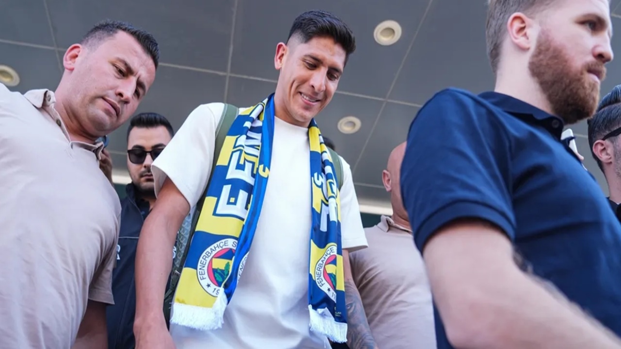 Fenerbahçe’den Yeni Transfer: Edson Álvarez İstanbul’da