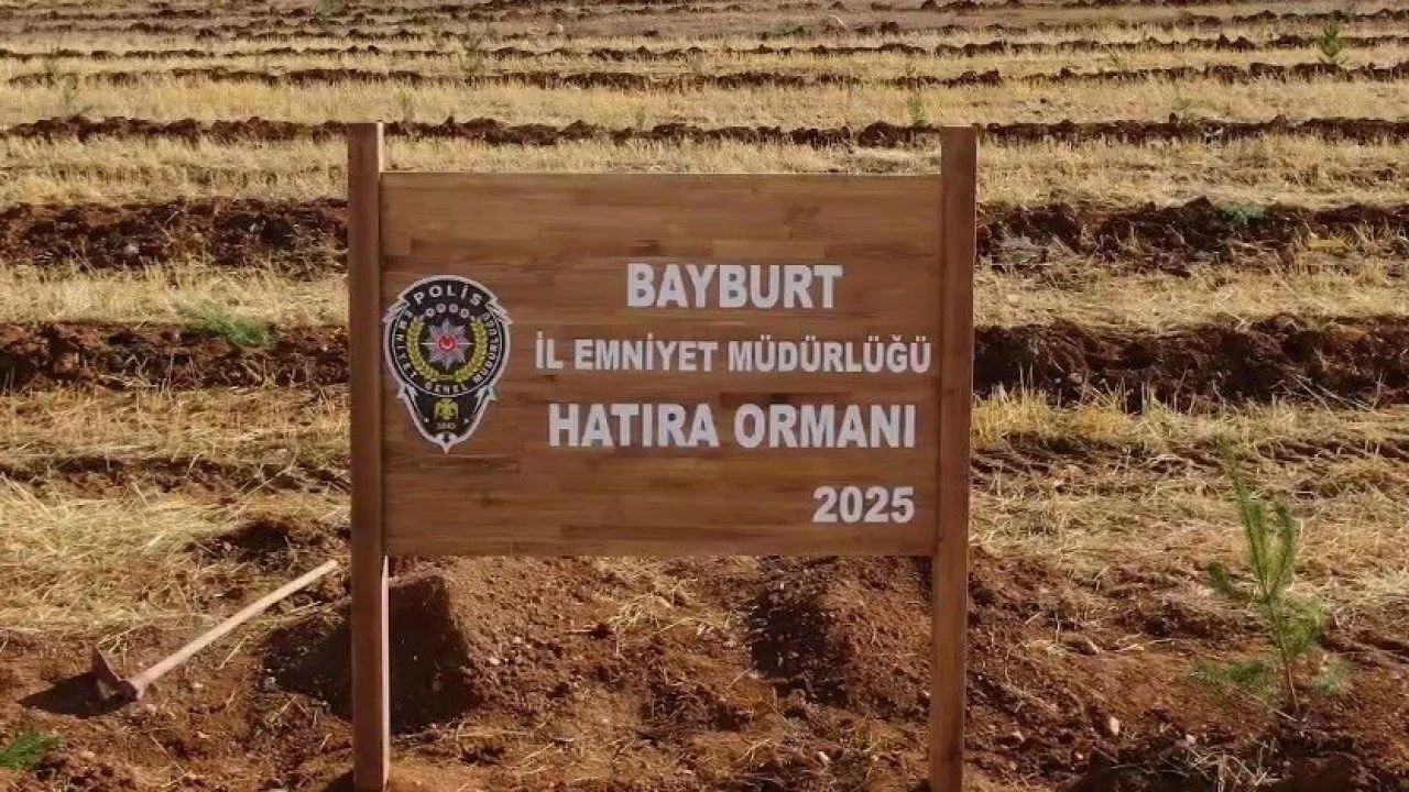 Bayburt Emniyetinden Anlamlı Proje: 3 Bin Fidanla Hatıra Ormanı Kuruldu